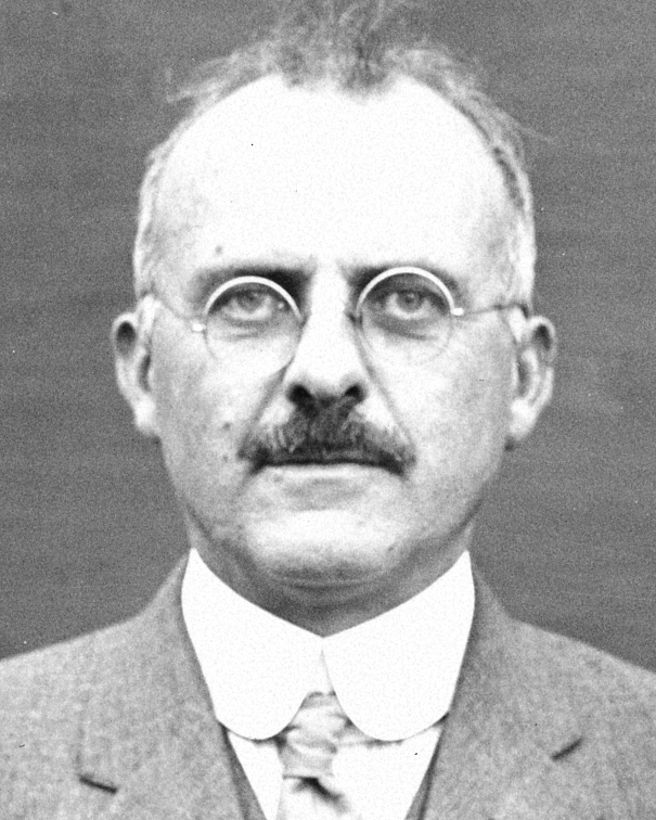 Porträt von Heber Curtis